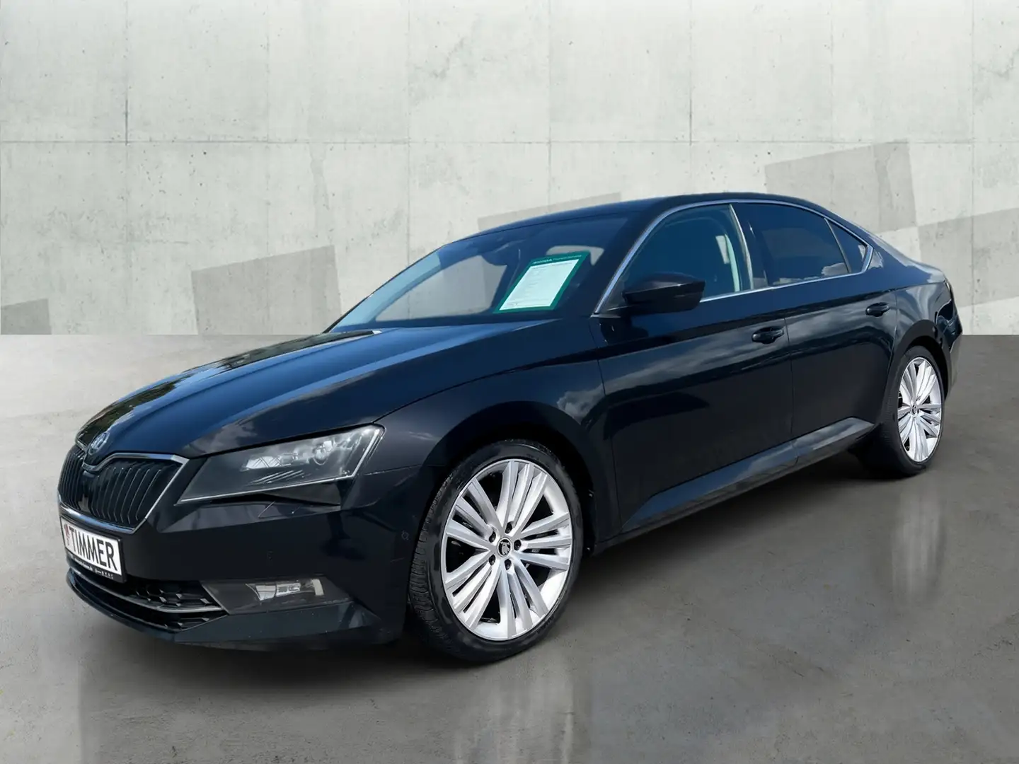 Skoda Superb 2.0 TDI (190PS) Limousine Style *DSG*NAVI*R-Kam*C Чорний - 2