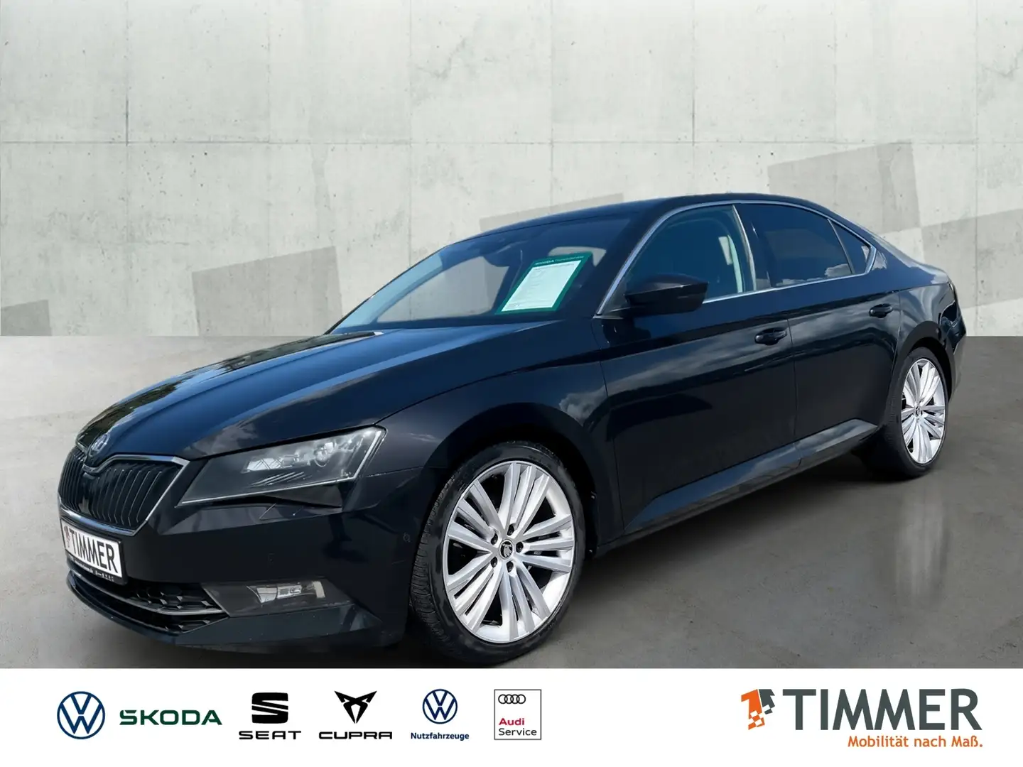 Skoda Superb 2.0 TDI (190PS) Limousine Style *DSG*NAVI*R-Kam*C Чорний - 1