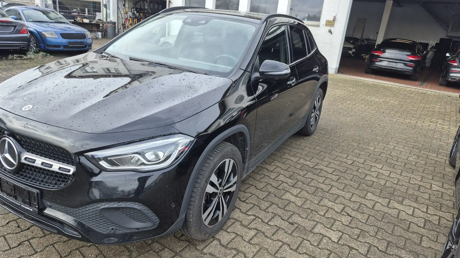 Mercedes-Benz GLA 250 GLA 250 e Plugin Hybrid AUSTAUSCHMOTOR 4000 KM Negro - 1