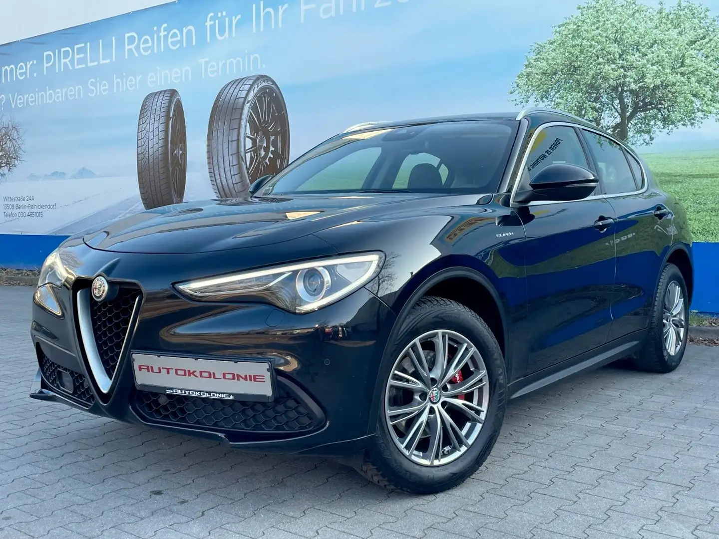 Alfa Romeo Stelvio Super Q4 2.0 Turbo 16V AT8*AUS 1.HAND * Schwarz - 1