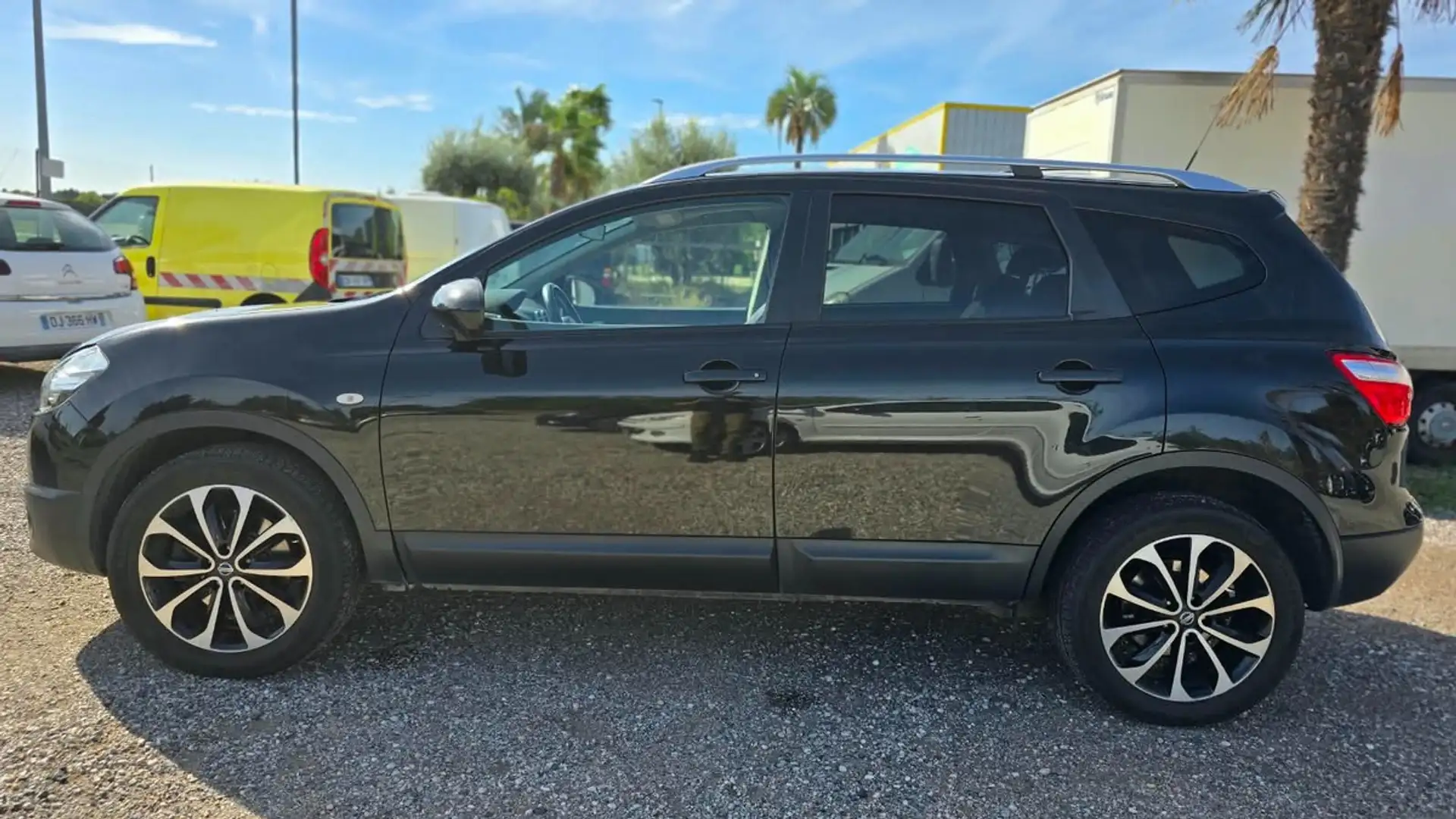 Nissan Qashqai+2 1.6 dCi 131ch - Connect Edition - 7 places - (Garantie 12 mois) Schwarz - 2
