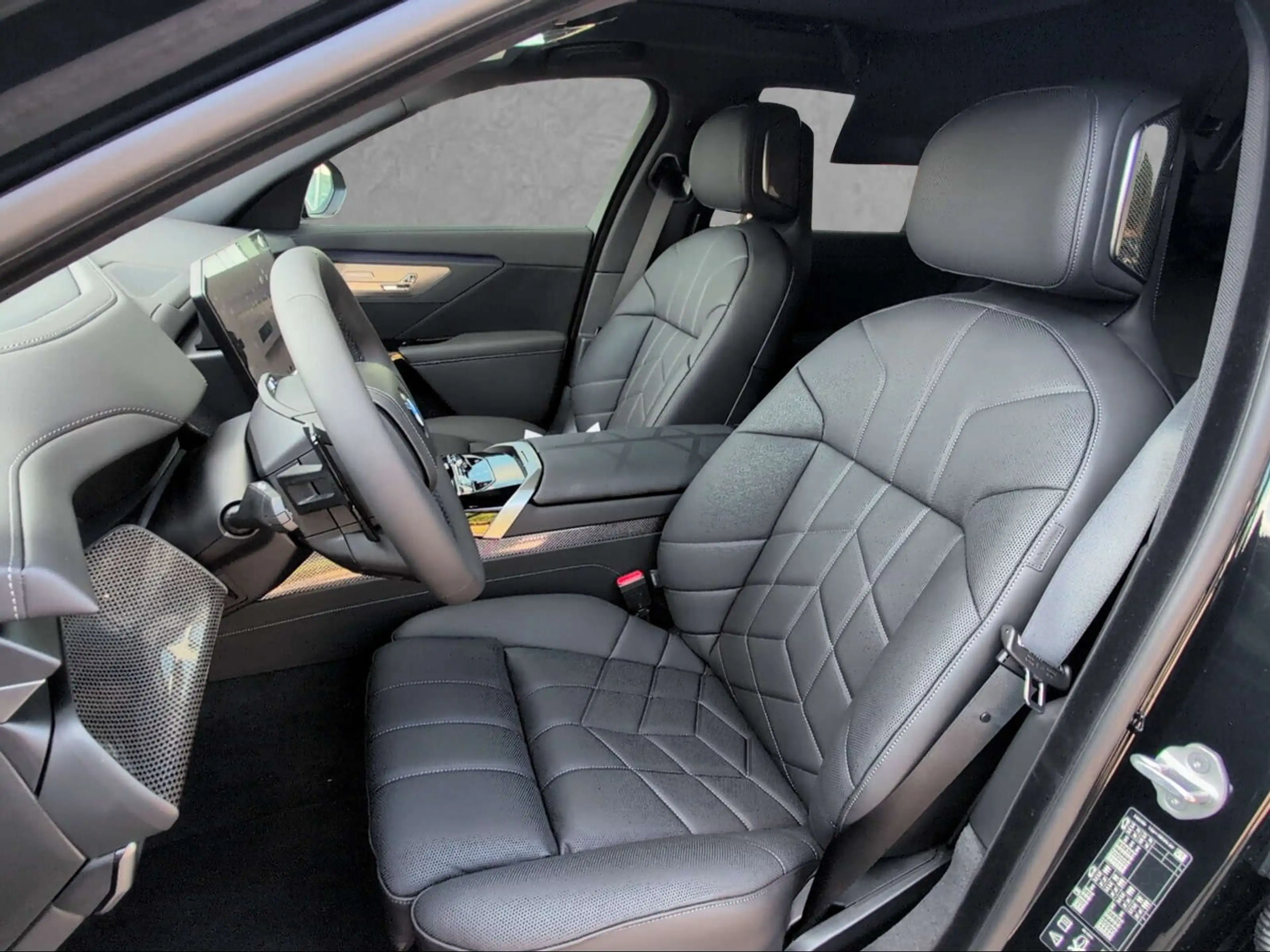 BMW 740 xDrive Sportpaket — photo 12