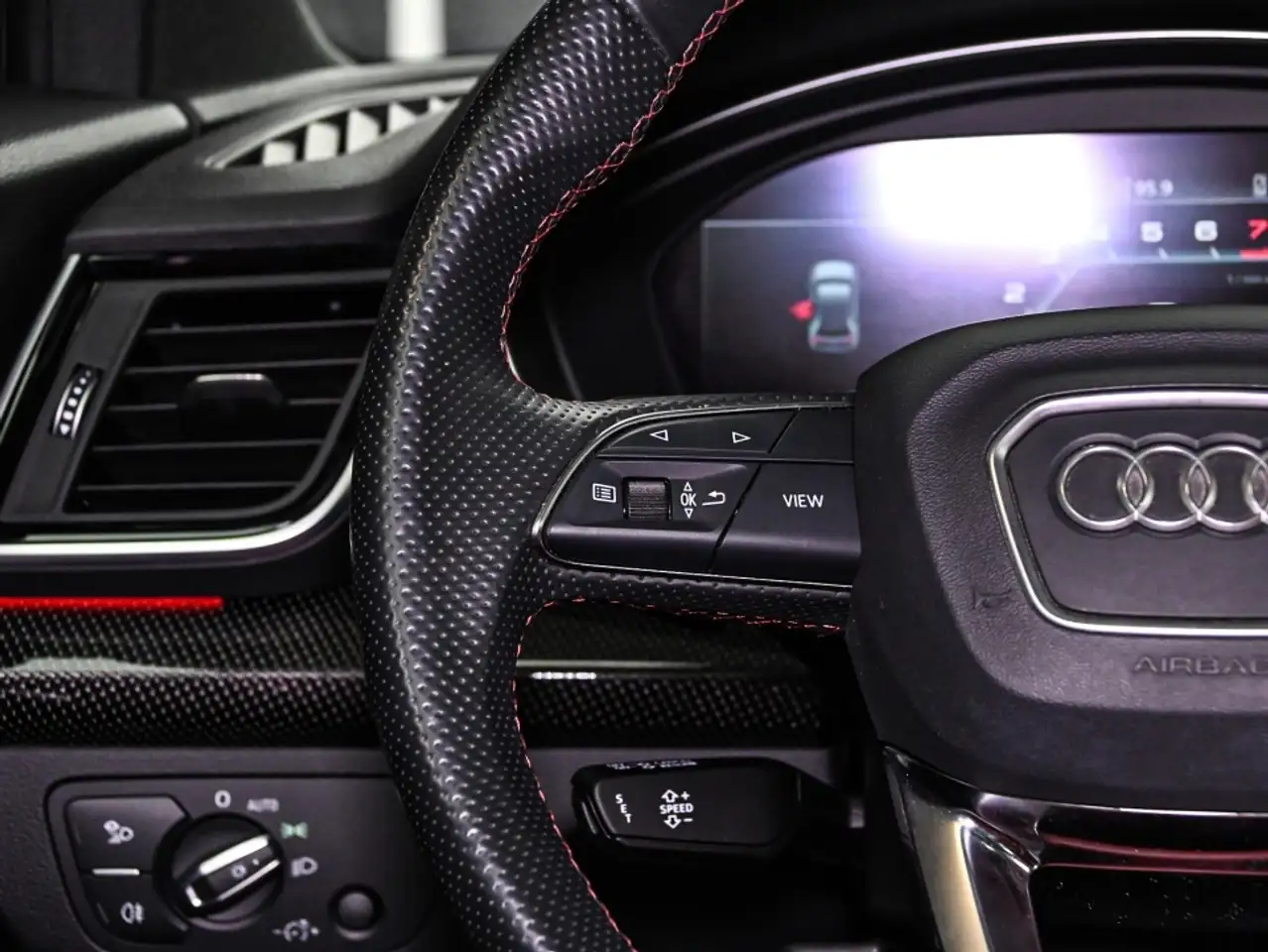 Audi SQ5 photo Audi SQ5