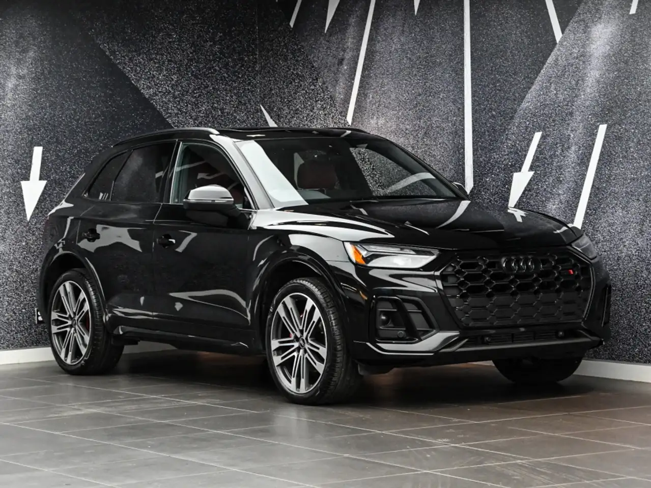 2023 Audi SQ5