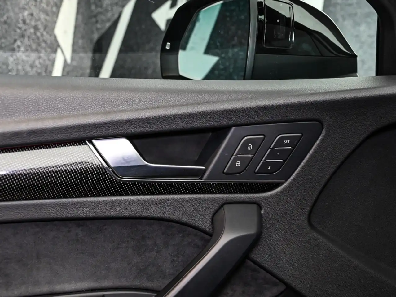Audi SQ5 photo Audi SQ5