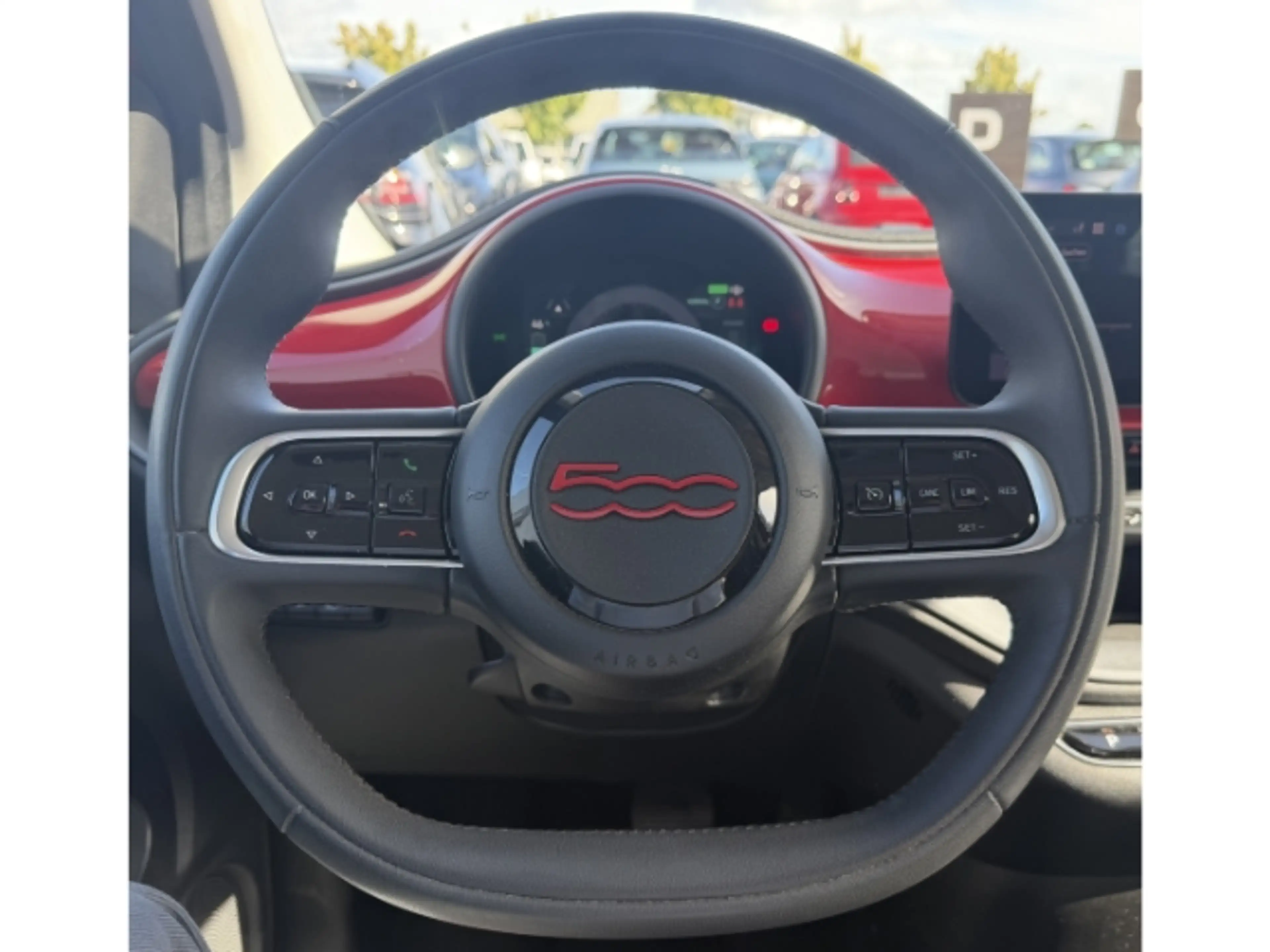 Fiat 500e Red *Apple Car Play *Tempomat — photo 13