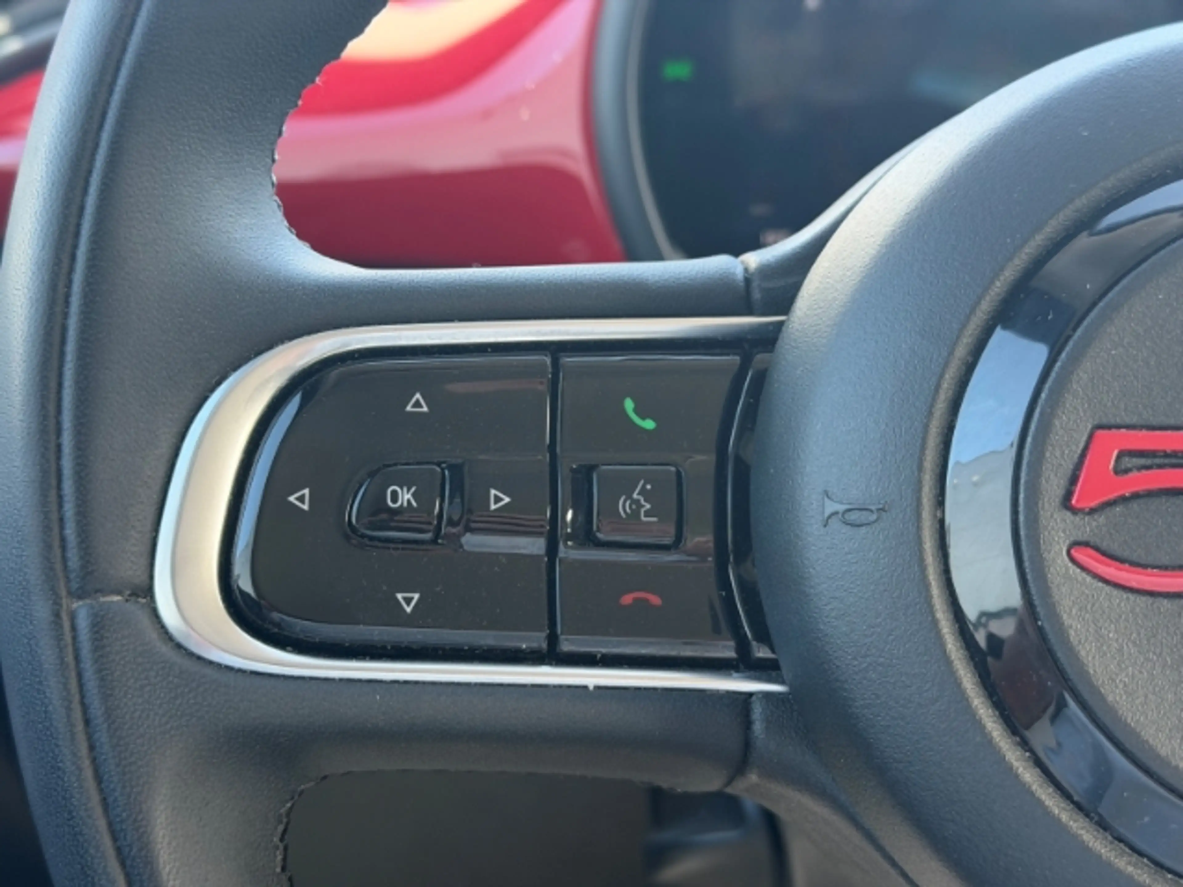 Fiat 500e Red *Apple Car Play *Tempomat — photo 14