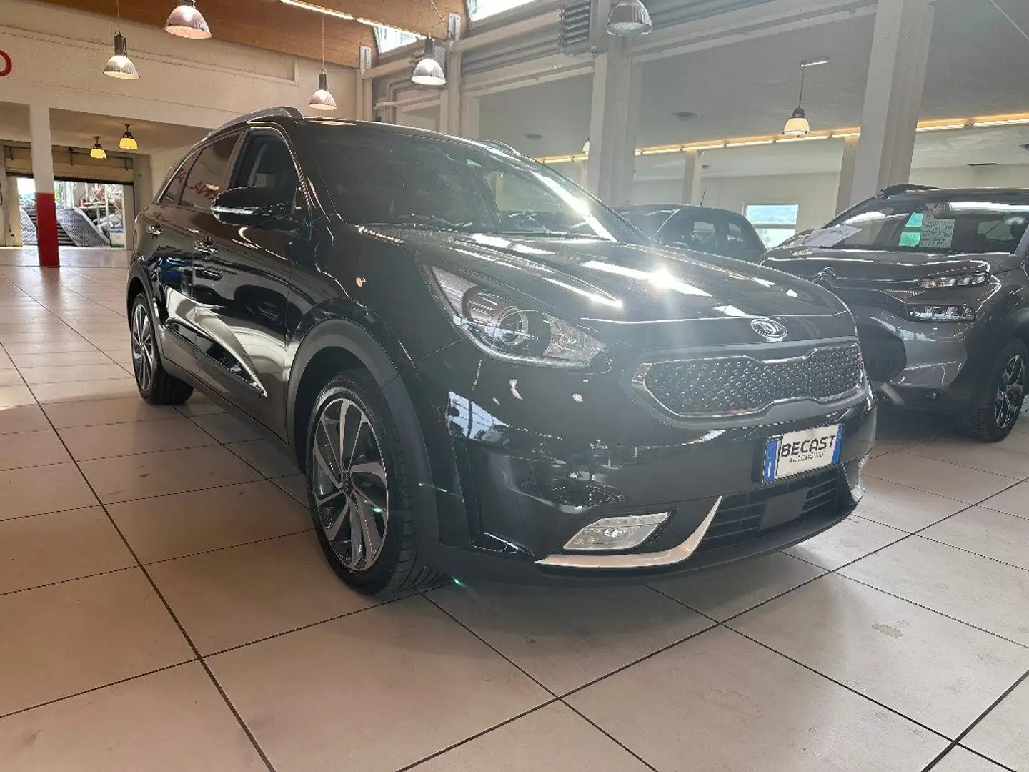 Kia Niro 1.6 GDi DCT HEV Style UNICO PROPRIETARIO Negro - 2