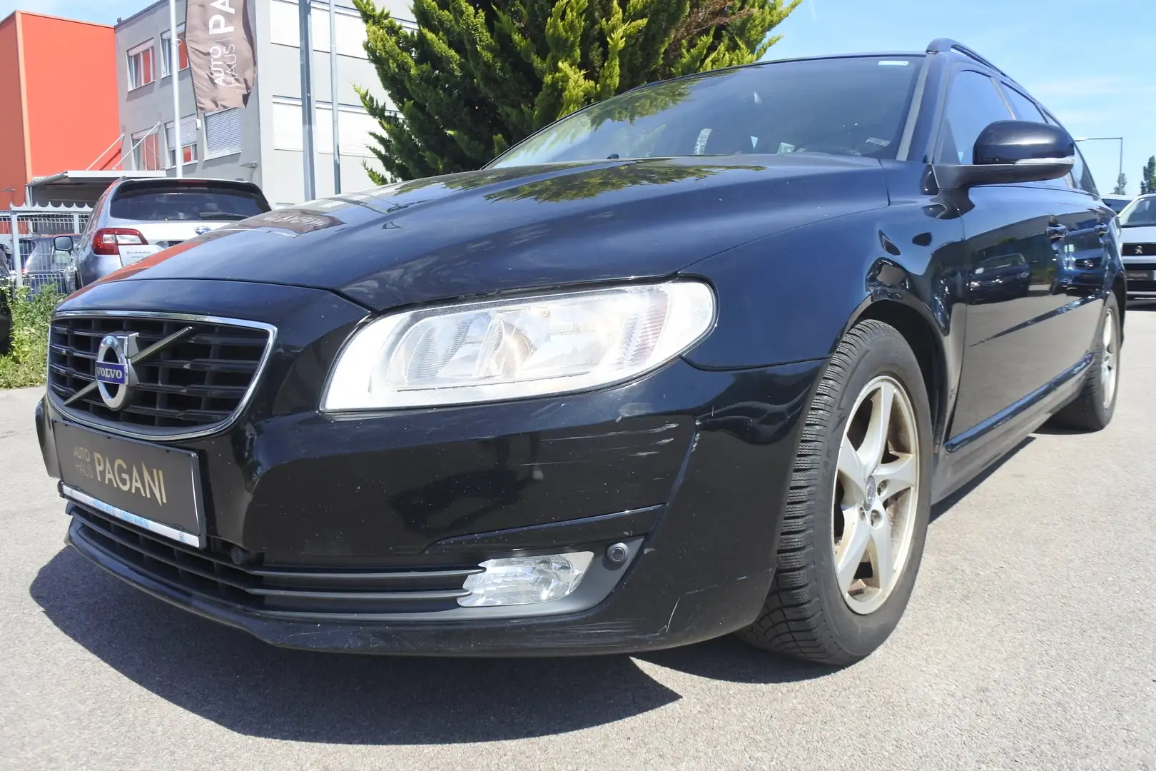 Volvo V70 V70 D4 Summum/GELEGENHEIT/EXPORT/HÄNDLER Schwarz - 1