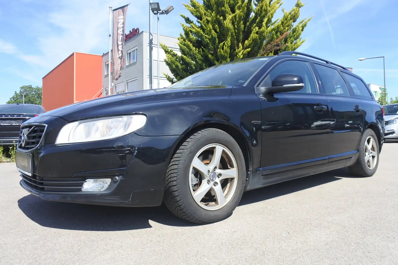 Volvo V70 V70 D4 Summum/GELEGENHEIT/EXPORT/HÄNDLER Schwarz - 2