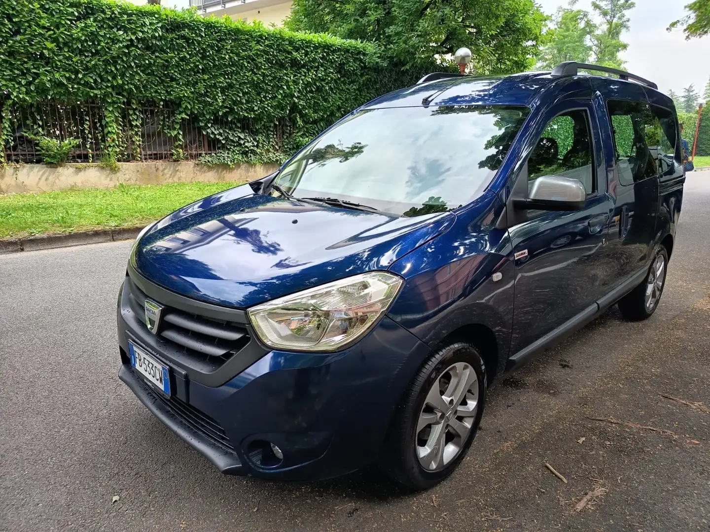 Dacia Dokker 1.5 dCi 8V 90CV Lauréate Kék - 1