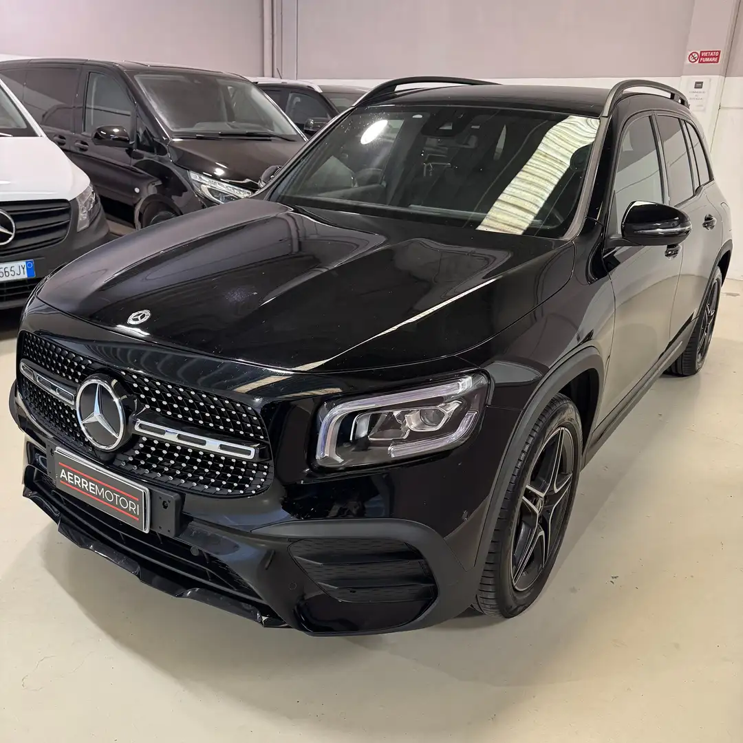 Mercedes-Benz GLB 220 GLB 220d Premium 4matic Auto Pacchetto Night Noir - 1