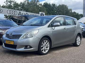 1.6 VVT-i Business Panoramadak Cruise Clima Trekha