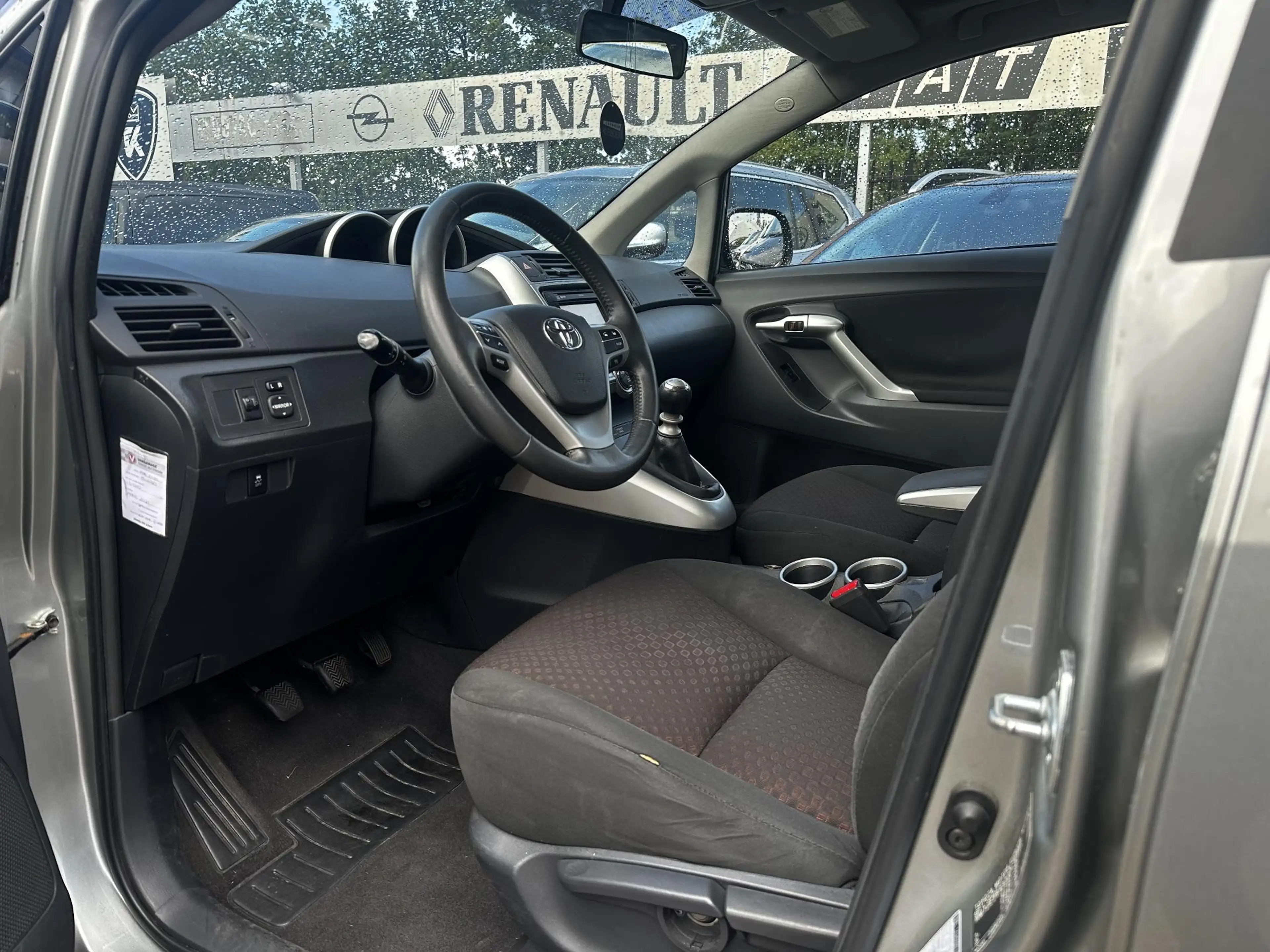 Toyota Verso 1.6 VVT-i Business Panoramadak Cruise Clima Trekha — photo 8