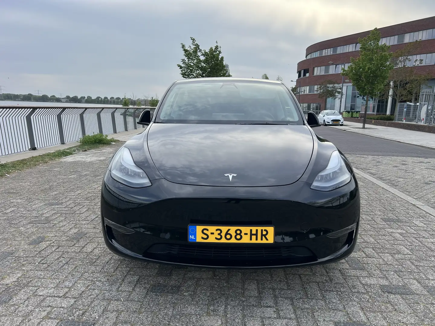 Tesla Model Y Long Range AWD 75kWh Negru - 1
