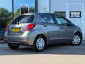 Toyota Yaris 1.5 Hybrid Aspiration, CAMERA, NAP, CRUISECR Gris - thumbnail 2