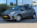 Toyota Yaris 1.5 Hybrid Aspiration, CAMERA, NAP, CRUISECR Gris - thumbnail 1