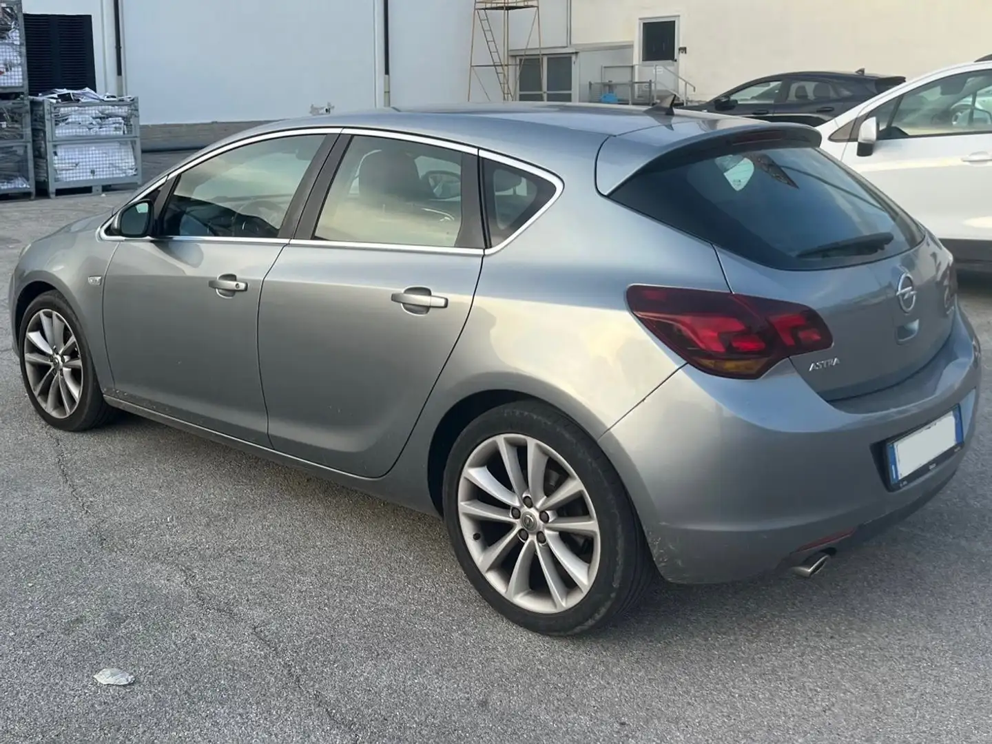 Opel Astra Astra IV 2011 5p 1.4 turbo 140cv Argento - 1