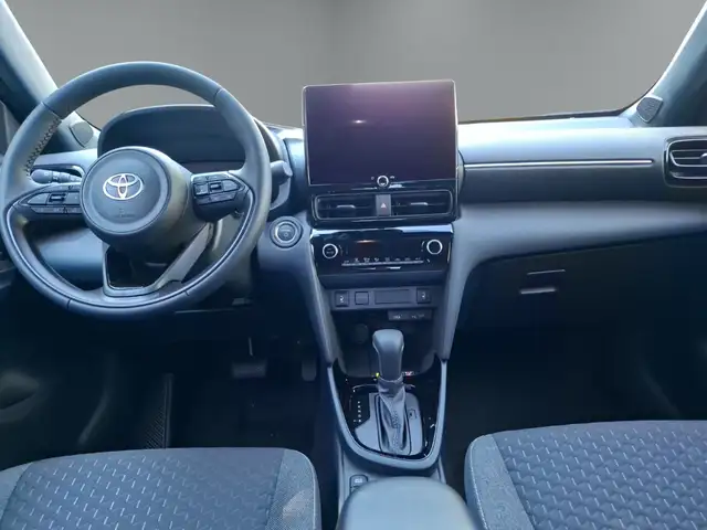 Toyota Yaris Cross view 13