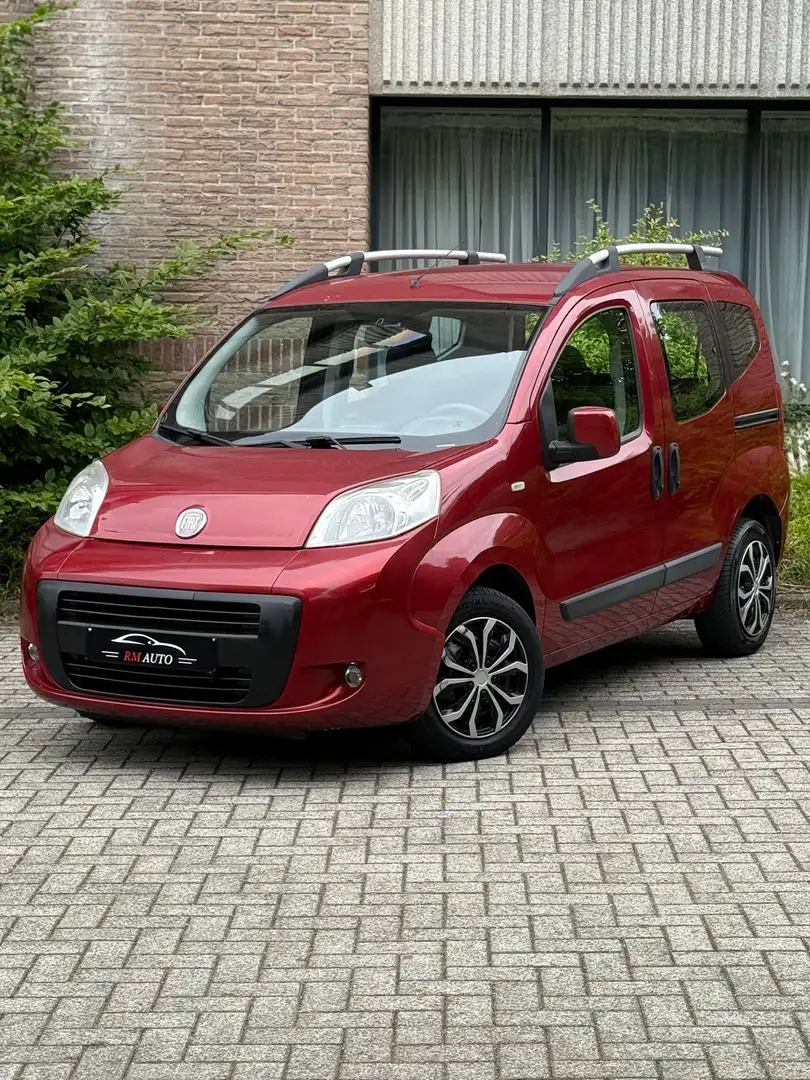 Fiat Qubo Fiat Qubo 1.4i Essence Airco Euro 5 CarPlay Rood - 1