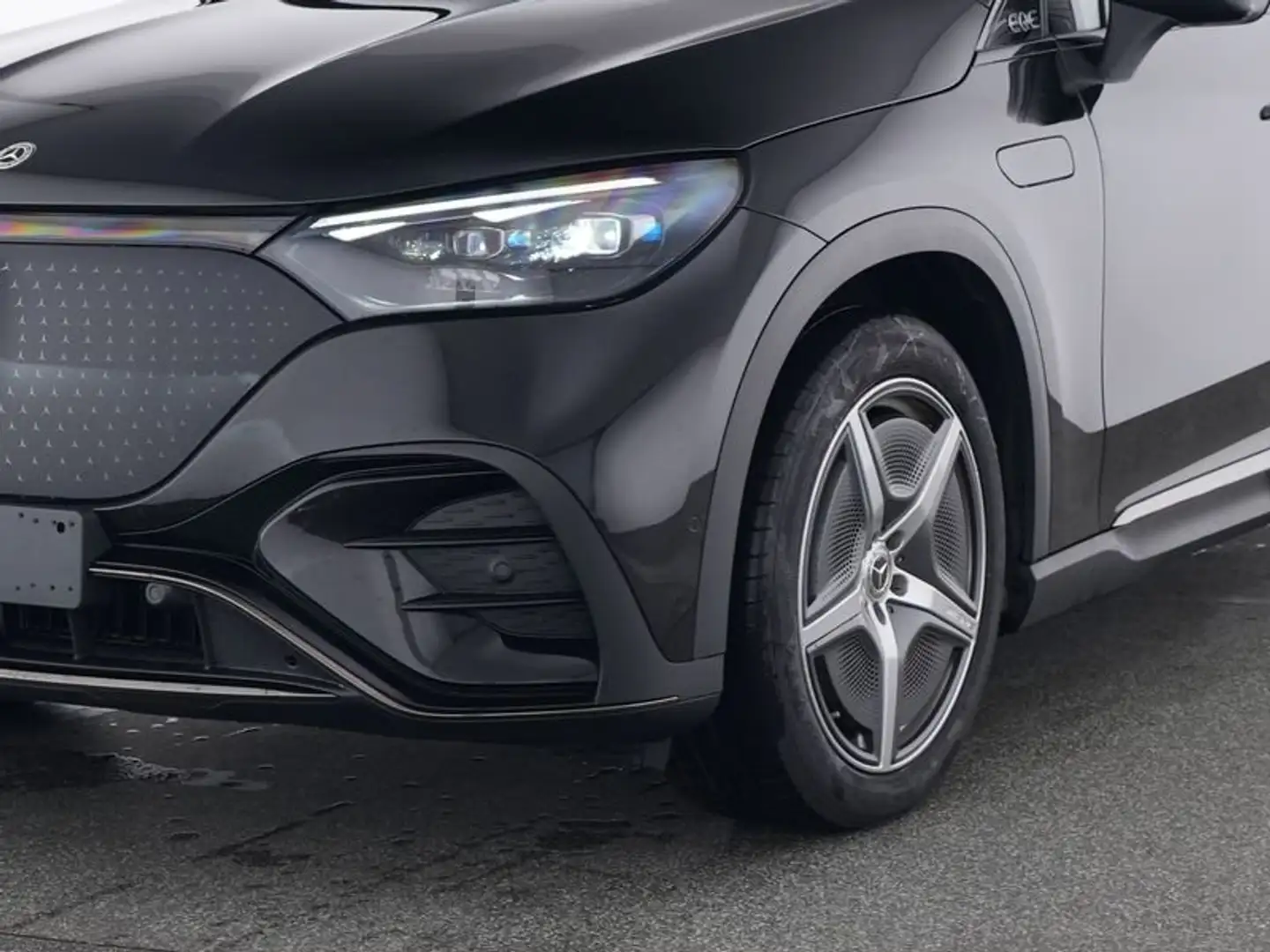 Mercedes-Benz EQE 300 SUV : AMG-Line |  PANODAK |  ACHTERASBESTURING Fekete - 2