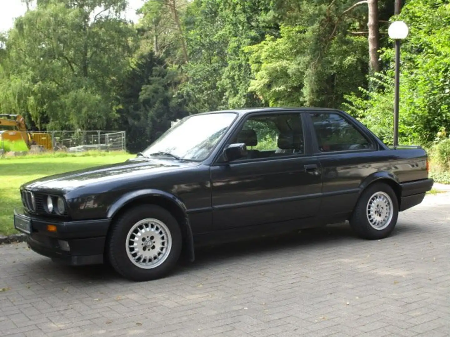 BMW 318 318i Noir - 2