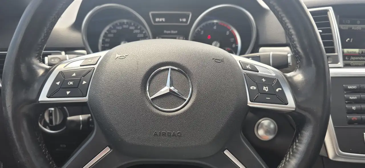 Mercedes-Benz M-Class fotografie Mercedes-Benz M-Class