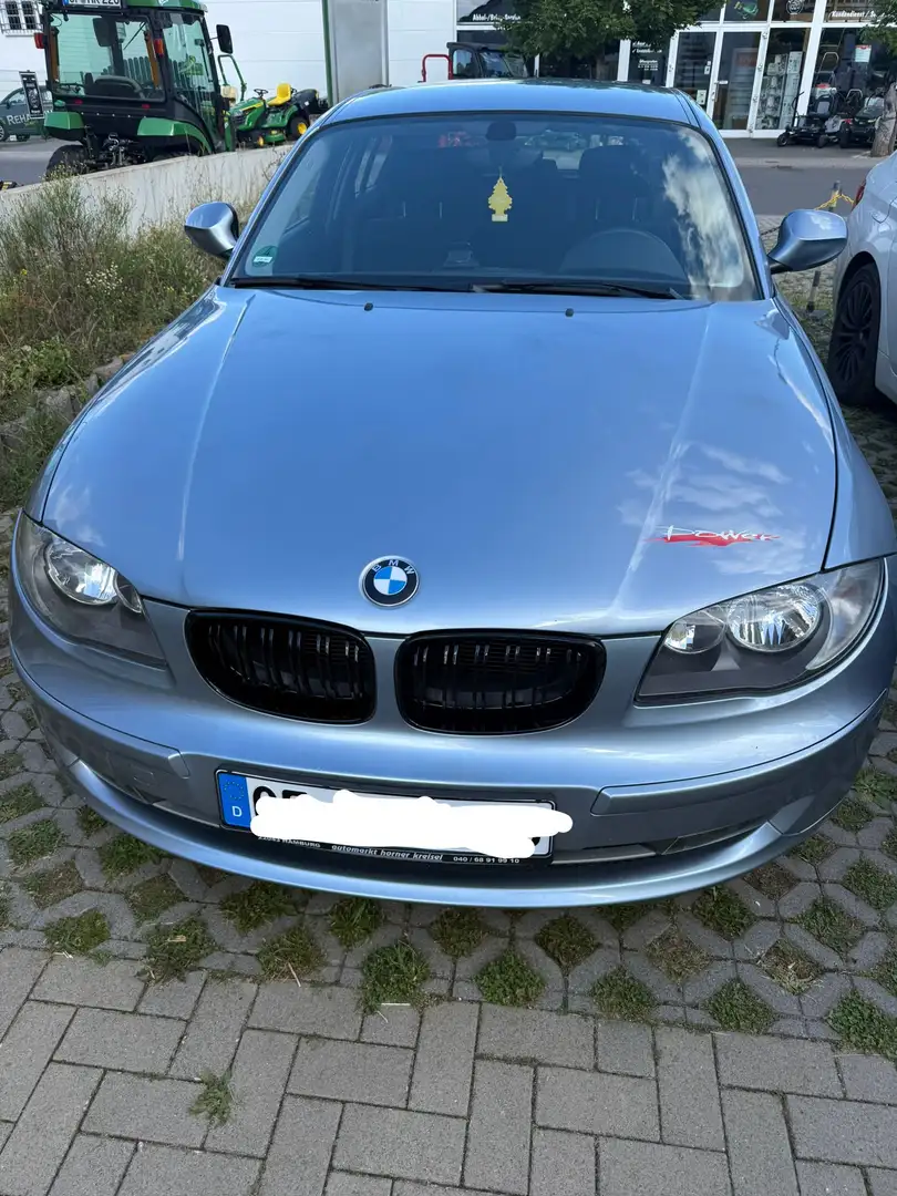 BMW 116 1er Diesel (5-Türer) 116d DPF Modrá - 2