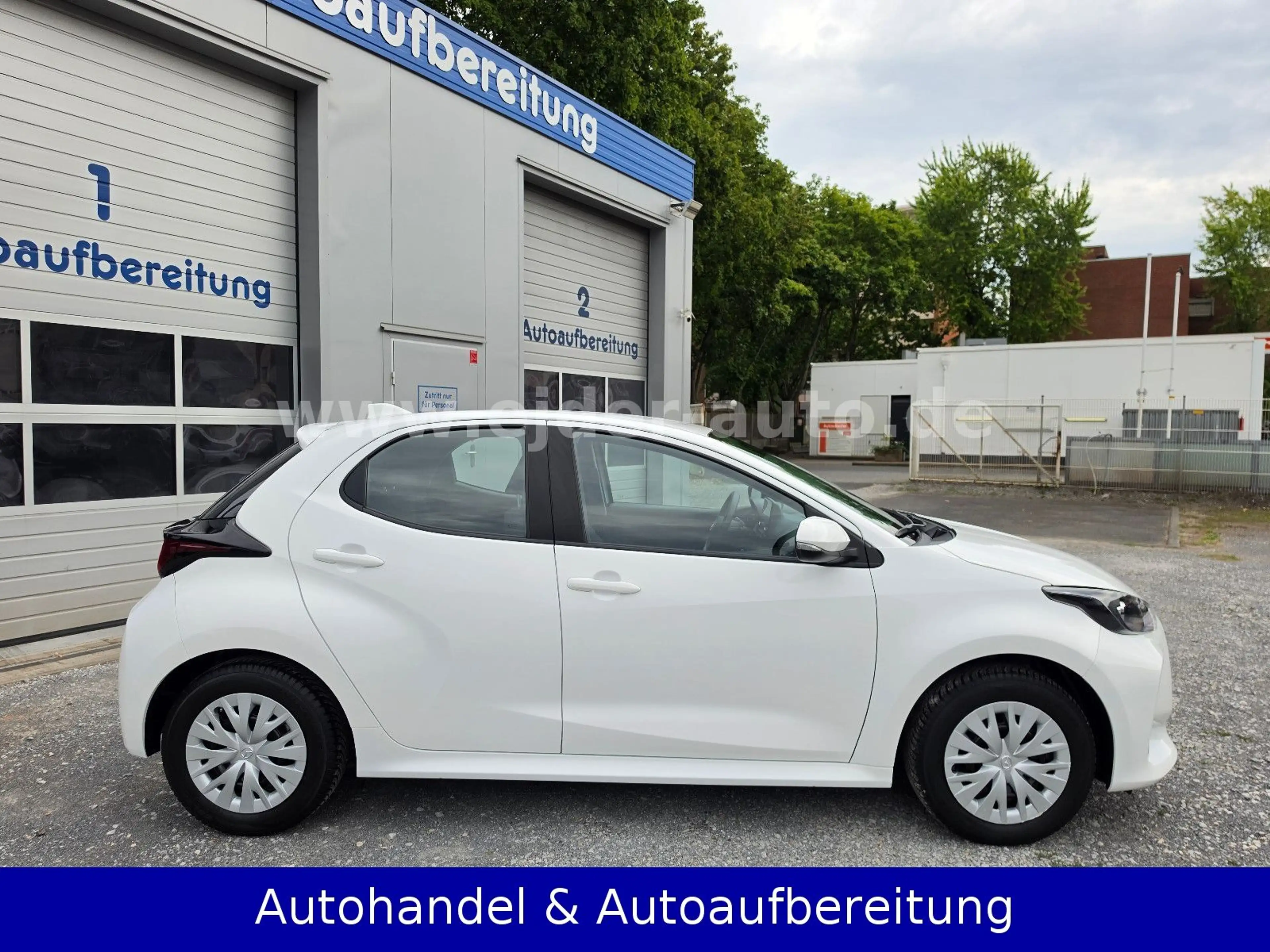 Mazda 2 Hybrid Pure *AUTOMATIK*RENTNER*NEUWERTIG*TOP* — photo 8