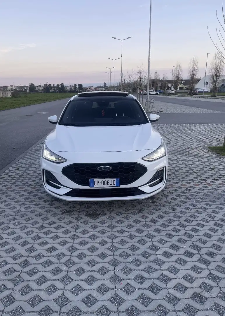 Ford Focus 1.0t ecoboost h ST-Line X 125cv - 2