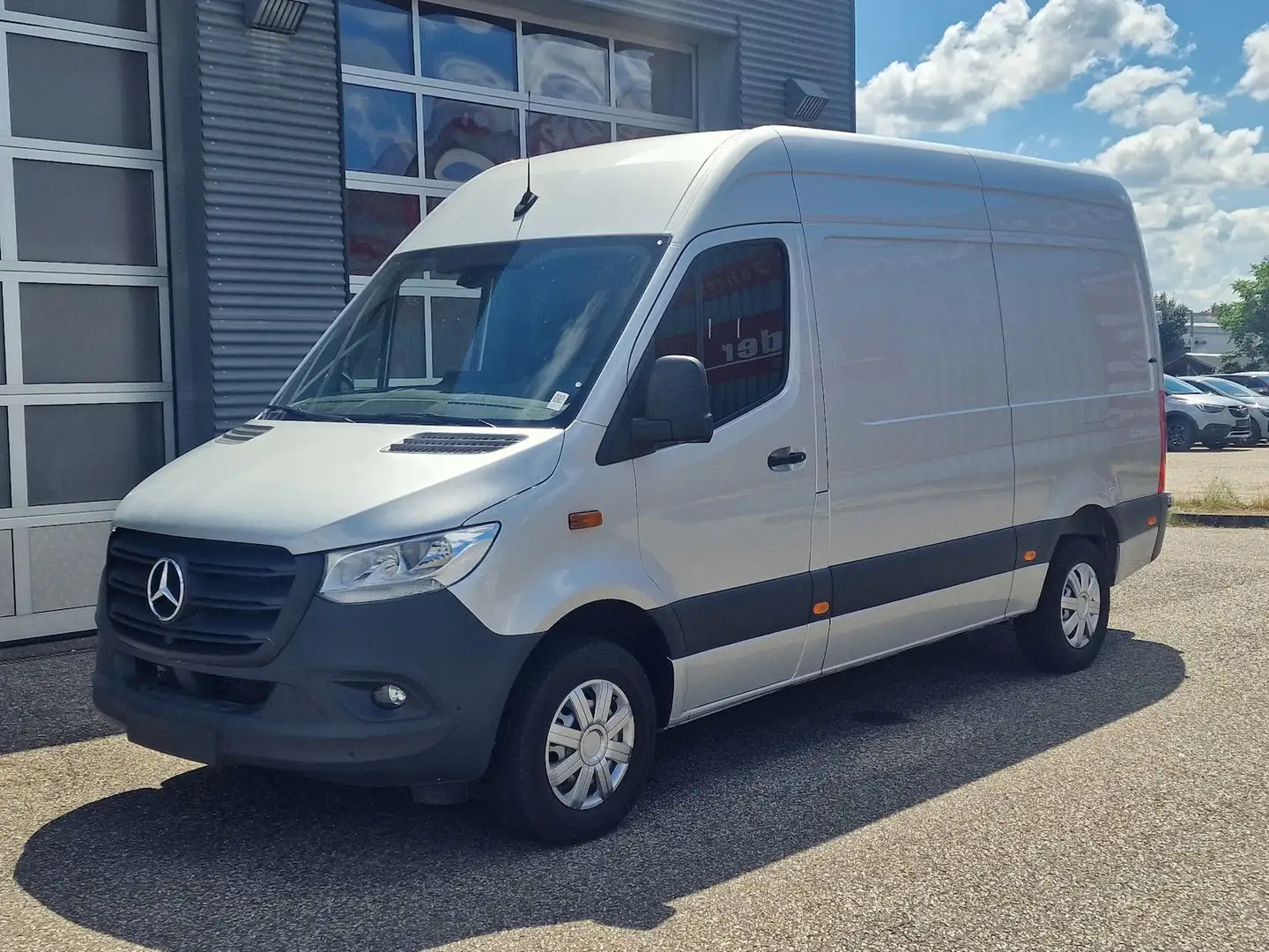 Mercedes-Benz Sprinter 317 CDI RWD L2 Kamera Navi Срібний - 1