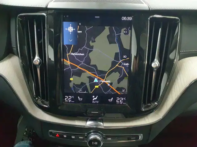Volvo XC60 view 12