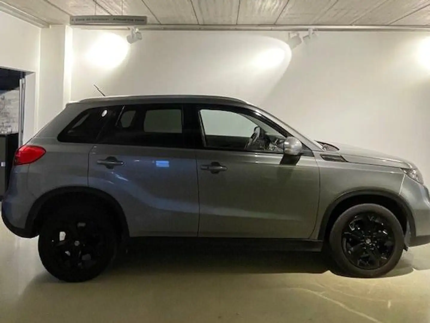 Suzuki Vitara Vitara S 1.4 Turbo 4x2 GLX A/T Gris - 2