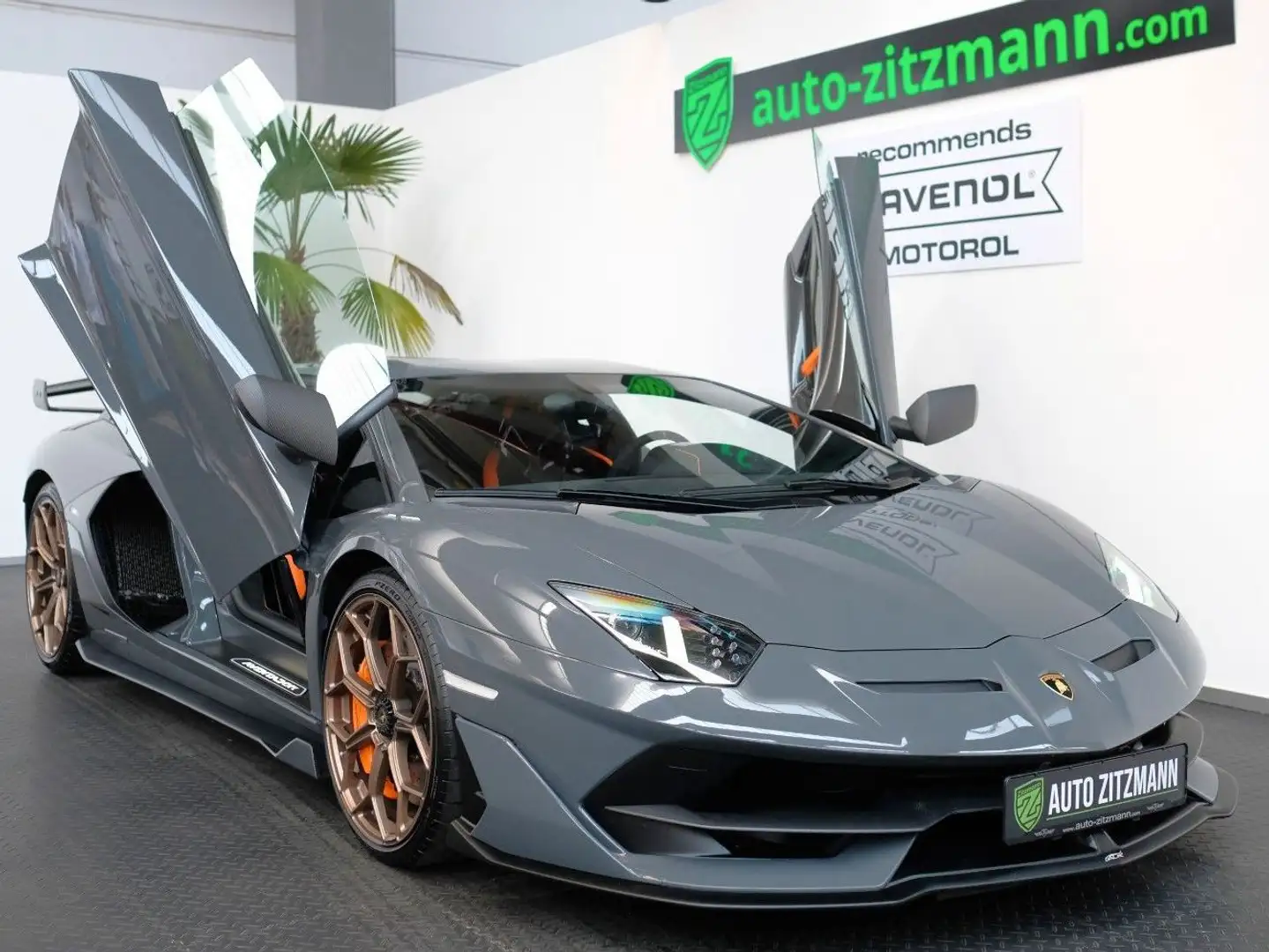 Lamborghini Aventador SVJ/CARBON/LIFT/SENSONUM/CAMERA/1.HAND Gris - 1