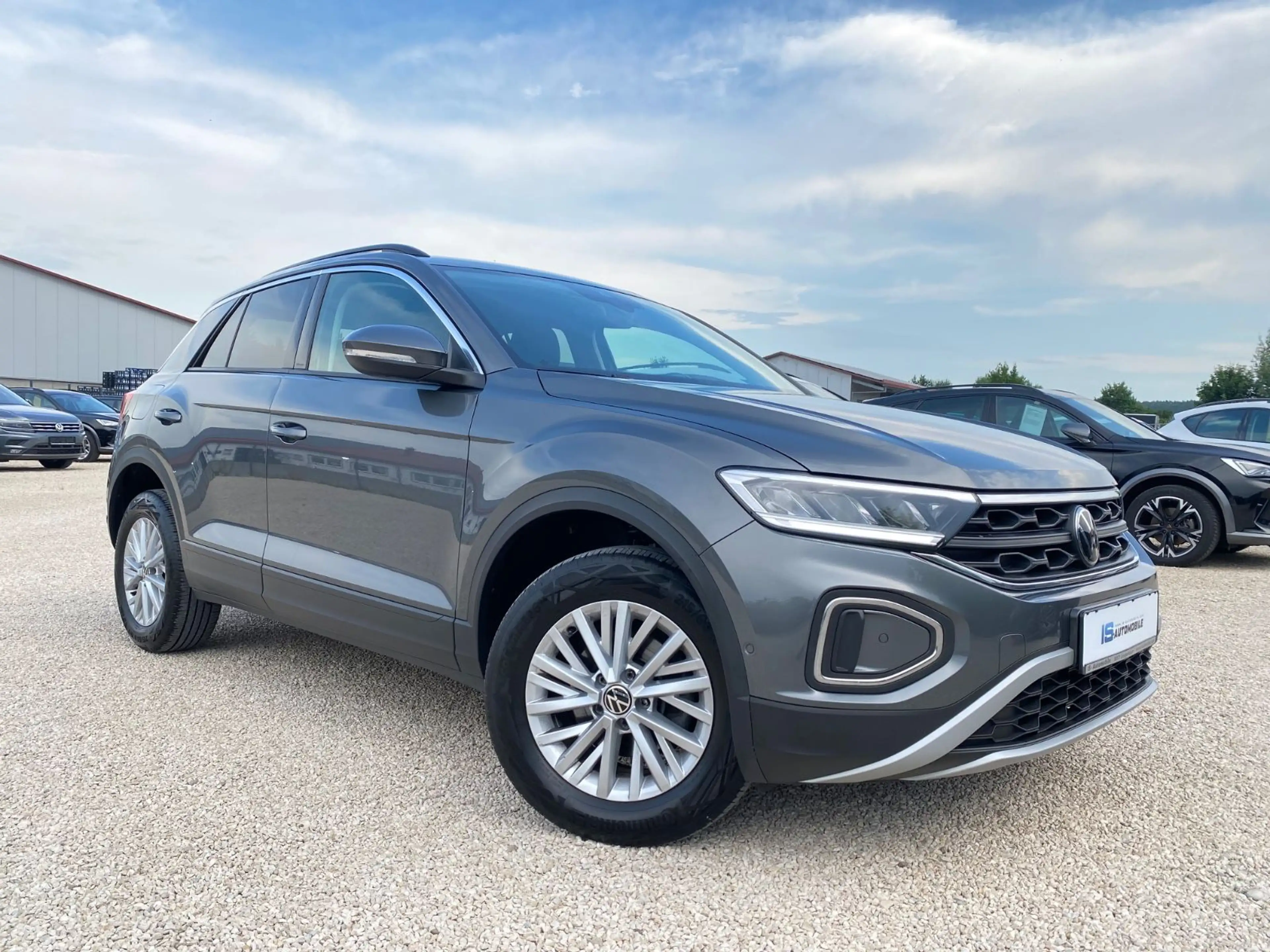 Volkswagen T-Roc Life,NAVI,LED,ACC,SHZ,RFK,DAB,PDC — photo 3