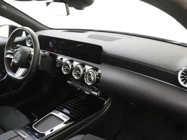 Mercedes-Benz A-Class view 5