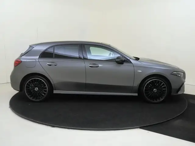 Mercedes-Benz A-Class view 9