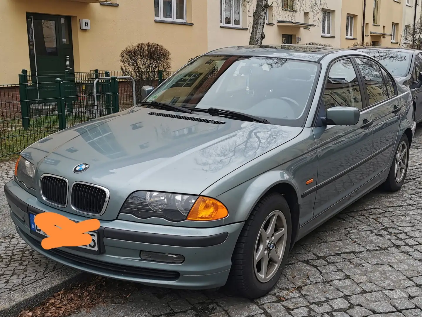 BMW 318 318i Green - 1