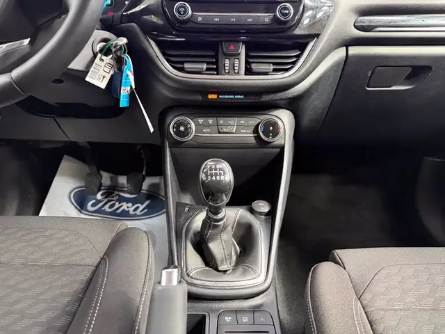 Ford Fiesta view 11