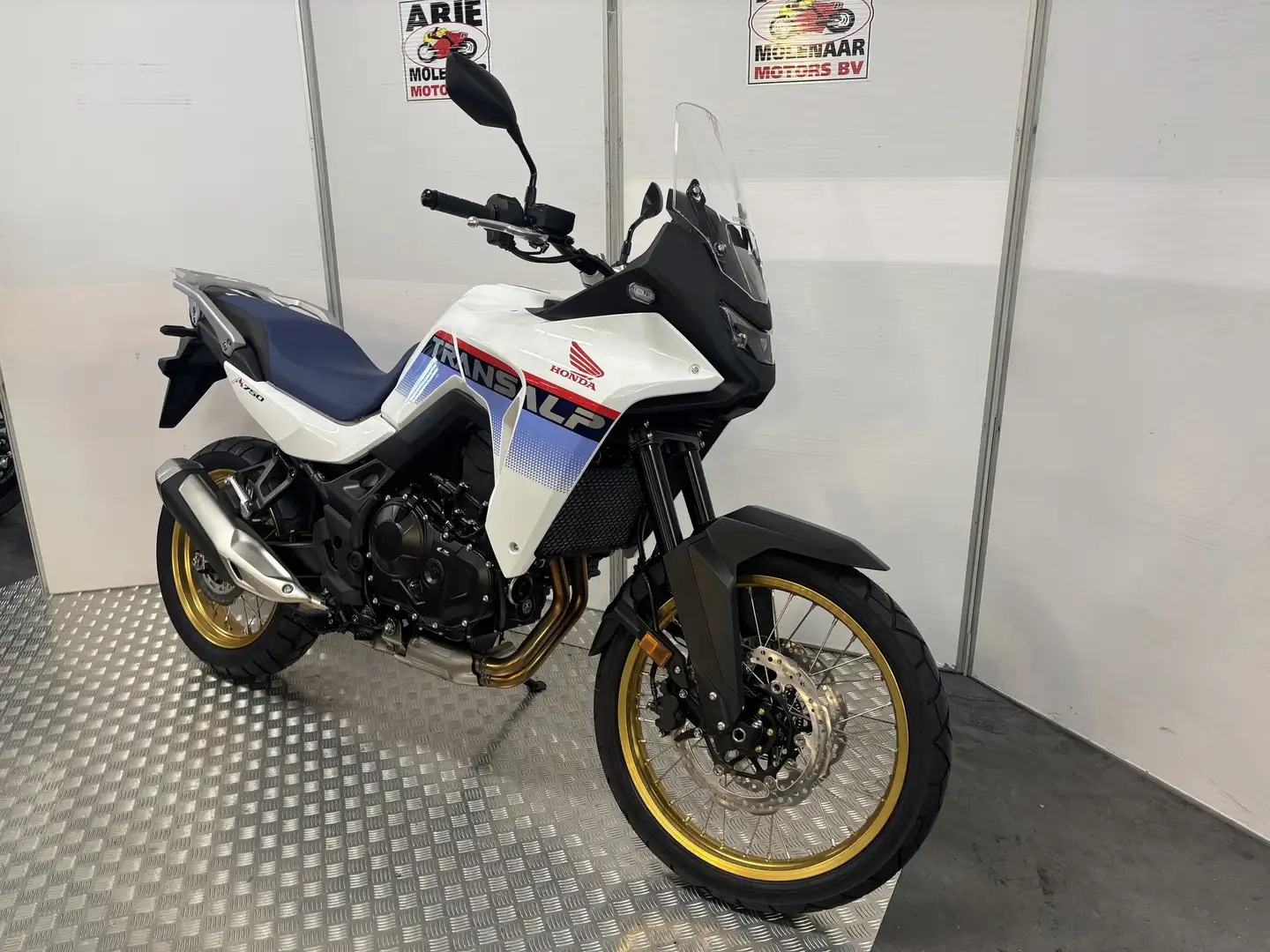 Honda XL 750 Transalp ABS Wit - 2