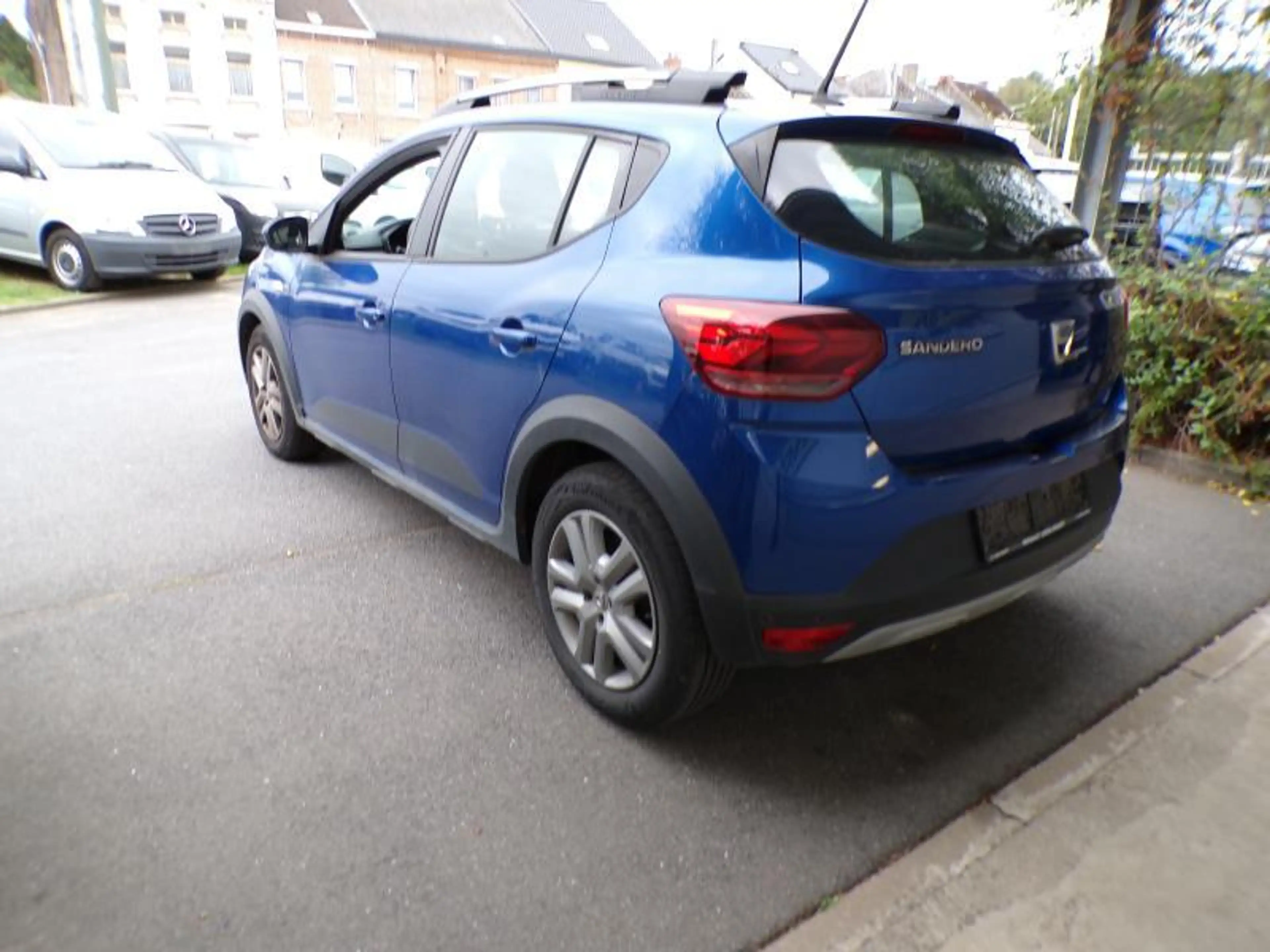 Dacia Sandero 1.0 91cv bleu 08/22 21.658km Airco GPS Camera — photo 6
