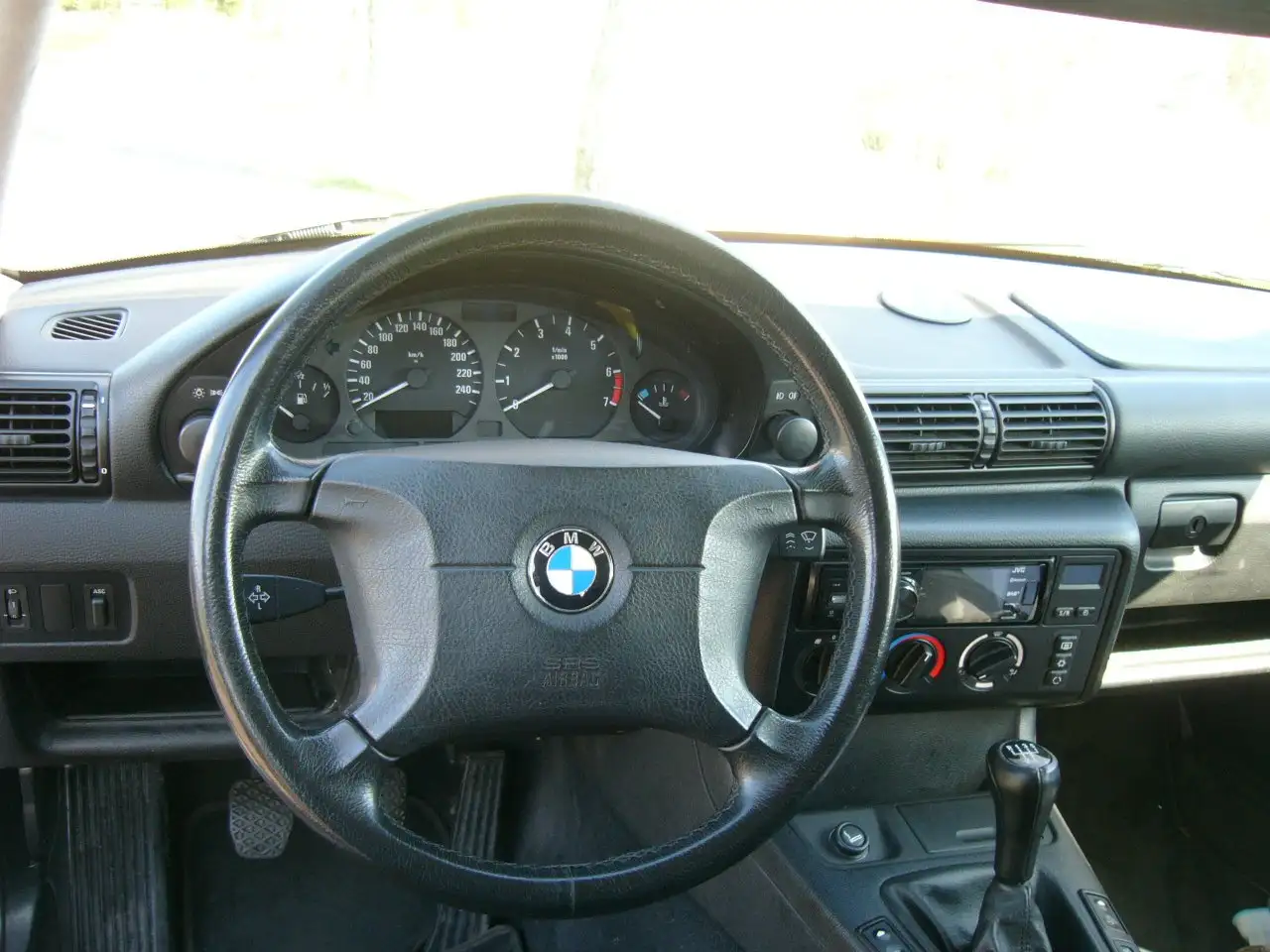 BMW 316i E36 Compact - nur 112.000 KM - TÜV 2027, foto 6