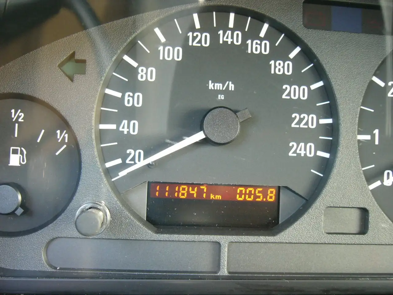 BMW 316i E36 Compact - nur 112.000 KM - TÜV 2027, foto 7