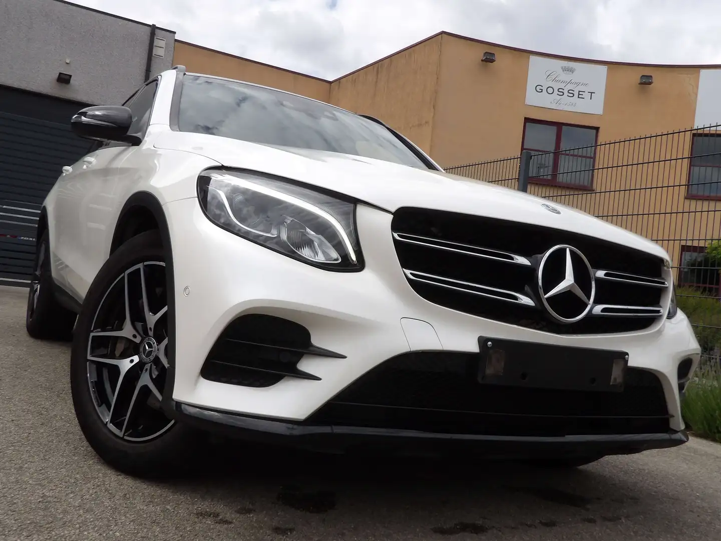 Mercedes-Benz GLC 250 GLC 250 4Matic AMG Line Designo Night Pack. Blanc - 1