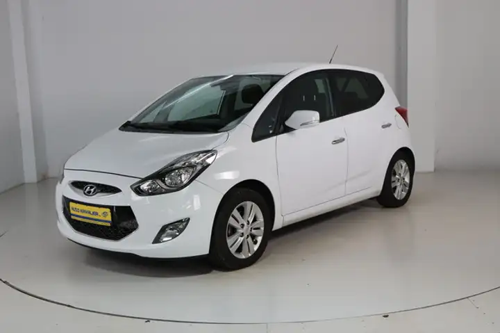Hyundai iX20 * HU/AU bis 06.2028 * 8-fach bereift Comfort