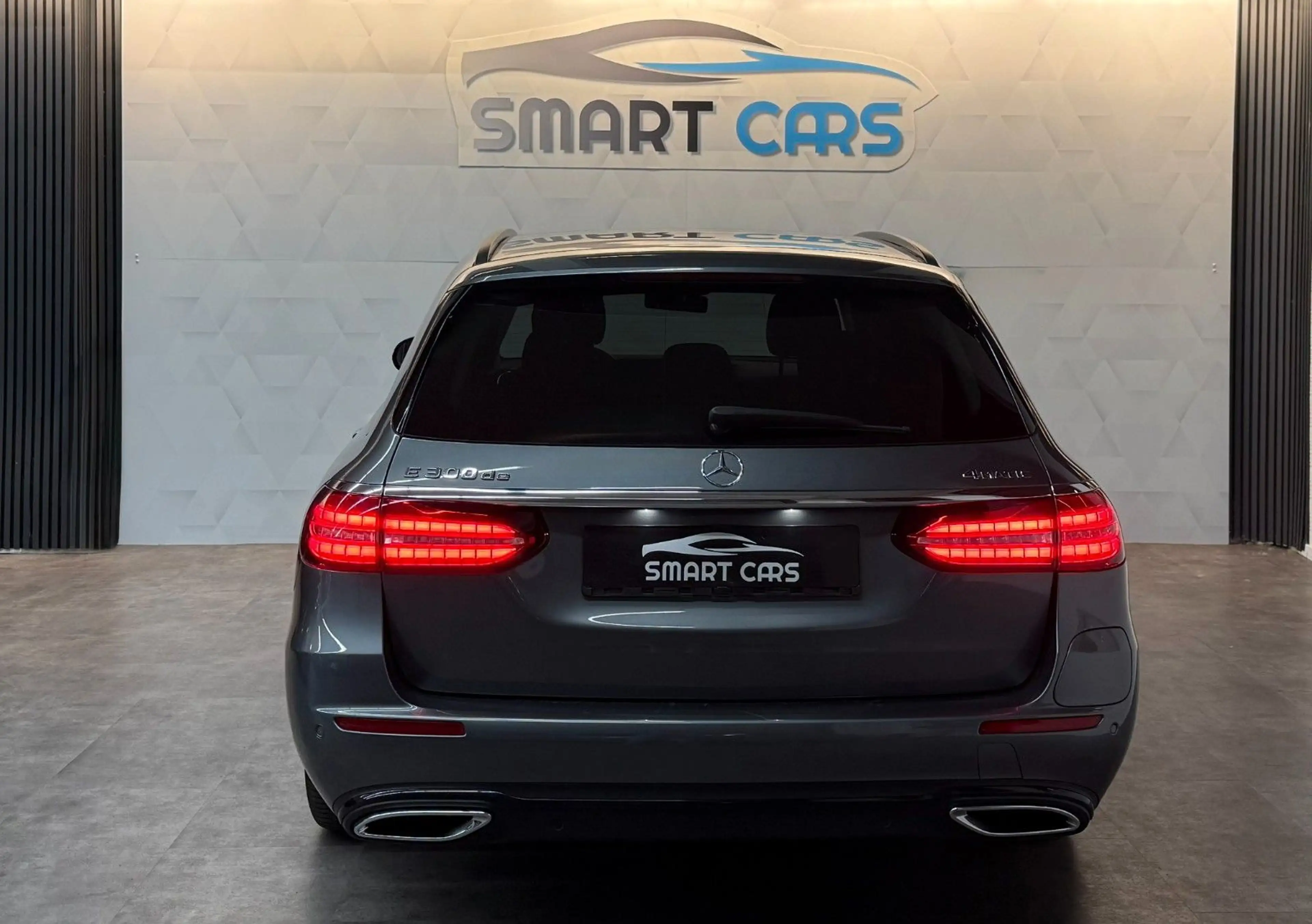 Mercedes-Benz E 300 T de 4Matic*Leder*HuD*AHK*360°*Voll* — photo 11