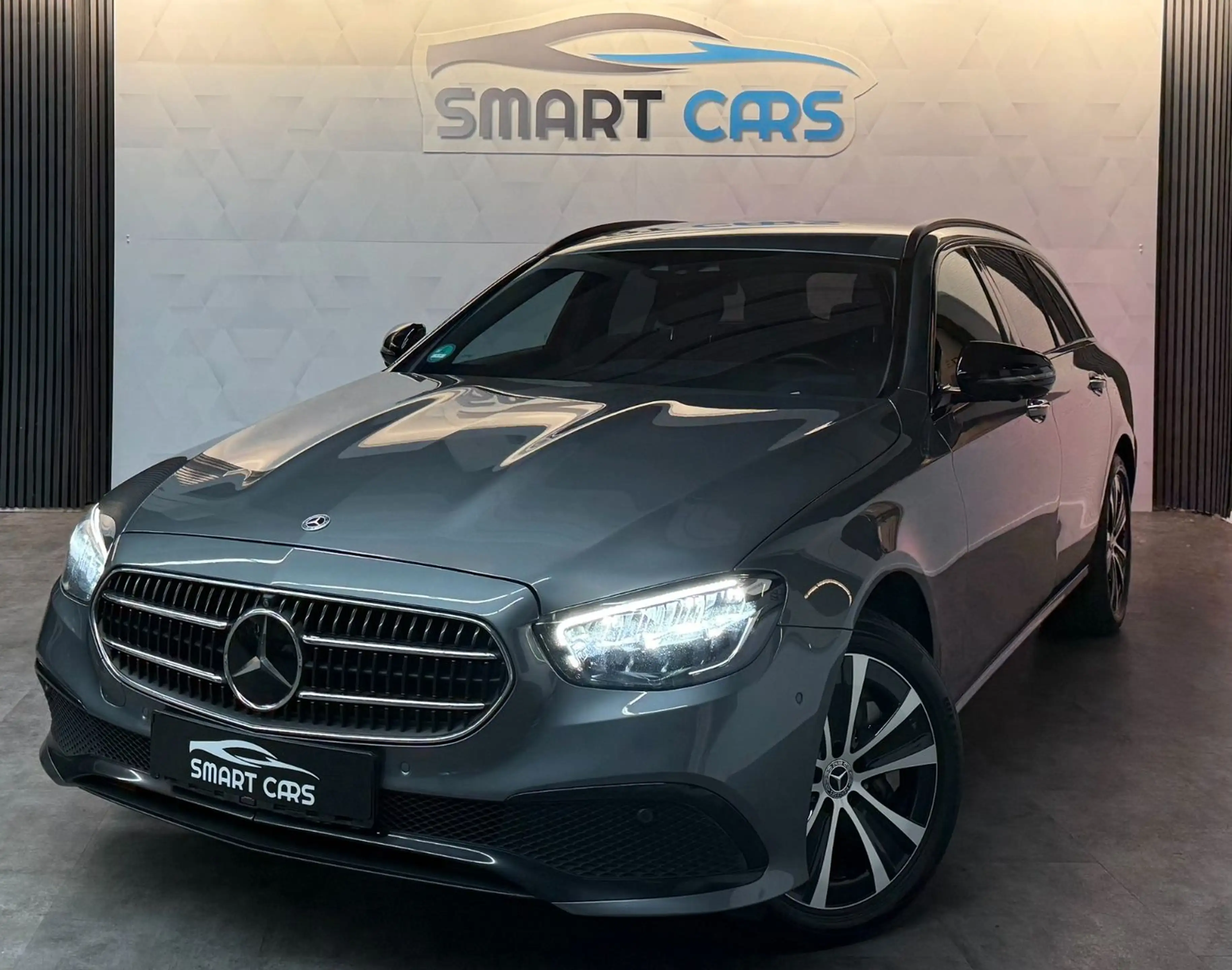 Mercedes-Benz E 300 T de 4Matic*Leder*HuD*AHK*360°*Voll* — photo 4