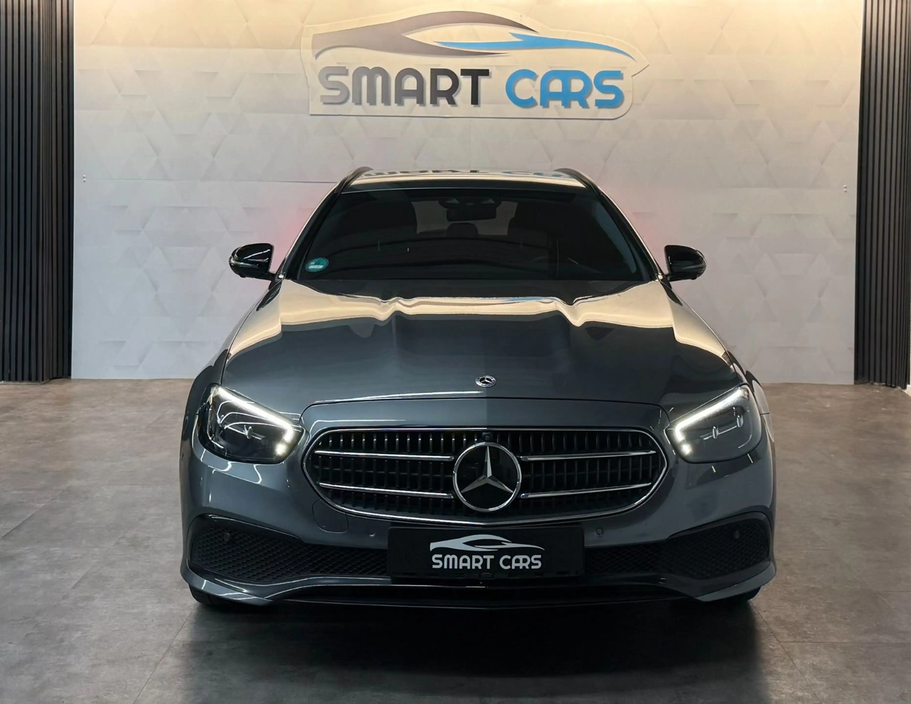 Mercedes-Benz E 300 T de 4Matic*Leder*HuD*AHK*360°*Voll* — photo 2