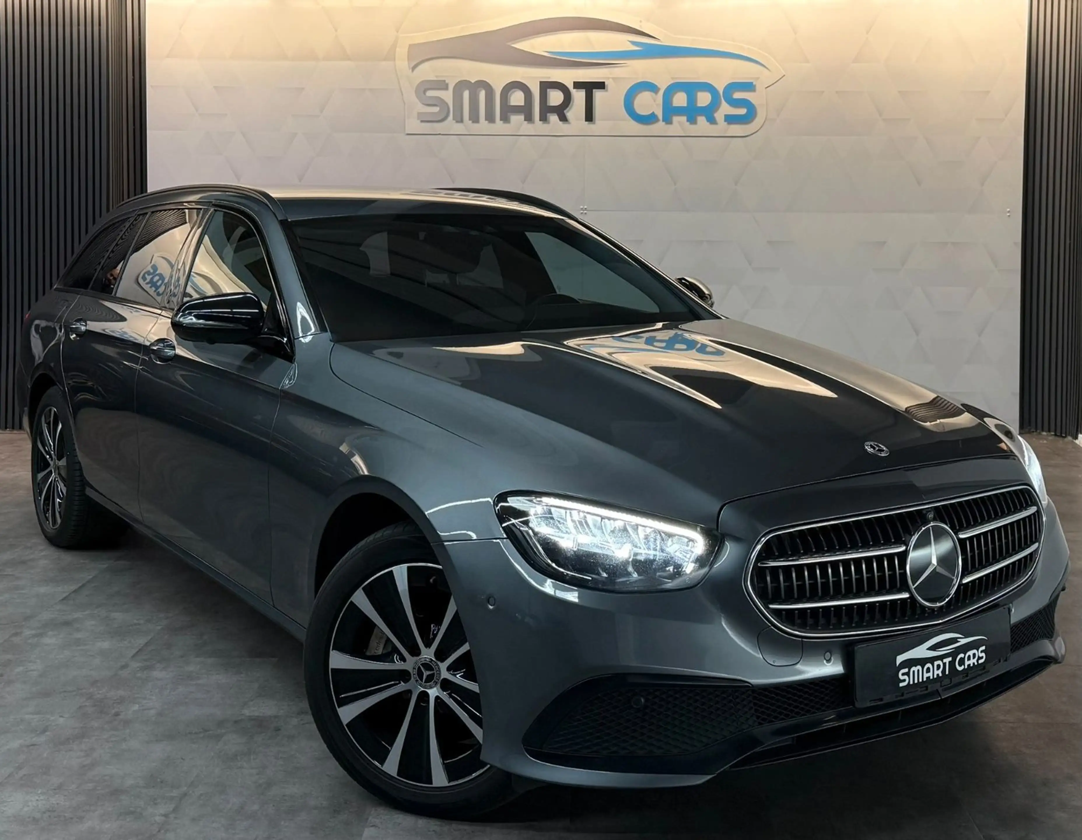 Mercedes-Benz E 300 T de 4Matic*Leder*HuD*AHK*360°*Voll* — photo 10