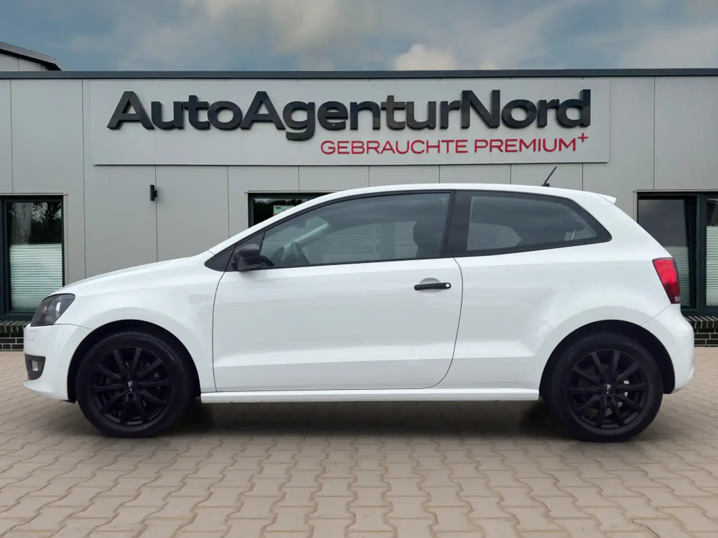 Volkswagen Polo 1,2 Trendline SHZ+KLIMA Wit - 2